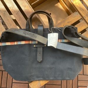 NWT! Peg and Awl Wildling Waxed Canvas Tote in Coal Canvas with Black Leather